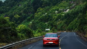 Hành trình “từ hoài nghi đến trung thành” của chủ xe điện VinFast