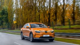 VF 8 - mẫu SUV điện thuộc dải sản phẩm xe xanh của VinFast