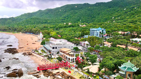 Trân Châu Beach & Resort nhìn từ trên cao