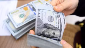 Áp lực tỷ giá tác động tiêu cực đến VN-Index và kỳ vọng nhà đầu tư 