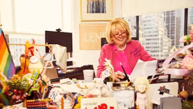 Người phụ nữ quyền lực chuyên cho giới siêu giàu vay tiền, từ tỷ phú tới sao Hollywood hạng A đều phải nhờ vả