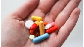 Cảnh báo lợi dụng hình ảnh bác sĩ, giả mạo giấy tờ của Cục An toàn thực phẩm để quảng cáo sản phẩm Hương Phục Khí