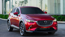 Mazda CX-3 1.5 AT có giá bán 524 triệu đồng