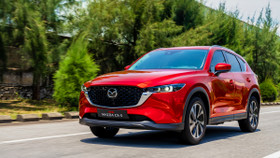 Mazda CX-5 tiếp tục là mẫu xe bán chạy nhất thị trường Việt.