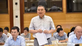 Trung tướng Tô Ân Xô tại họp báo Chính phủ chiều nay