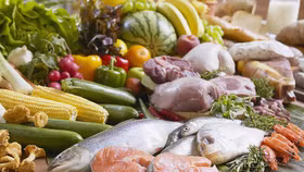 Thực phẩm đua nhau tăng giá dịp cận Tết