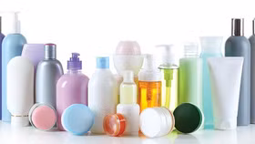 Cẩn thận “tiền mất tật mang” do mỹ phẩm kém chất lượng