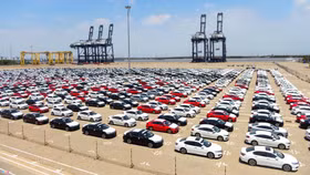 Ô tô nhập khẩu tiếp tục tăng mạnh, thị trường xe Việt dự báo sẽ sôi động vào cuối năm