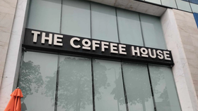 Sự cố sập kính khiến khách nguy kịch: Ông chủ đứng sau The Coffee House là ai?