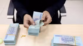 Từ ngày 1/7, mức lương cơ sở tăng lên 2,34 triệu đồng/tháng