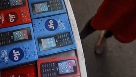 Người dân Ấn Độ vẫn trung thành với điện thoại "cục gạch"