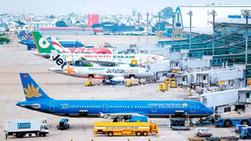 Doanh nghiệp hàng không: Chuyển mình sau cơn bão