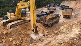 Lâm Đồng tước giấy phép khai thác khoáng sản của Công ty TNHH Anh Kiên. Ảnh minh hoạ