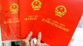 Người dân nên làm sổ đỏ trước năm 2026, để có thể giảm chi phí