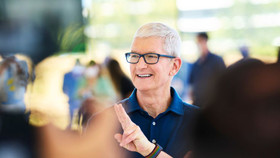 Tỷ phú Tim Cook đến Việt Nam