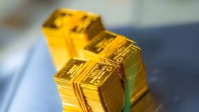 Giá vàng trong nước chỉ còn chênh thế giới khoảng hơn 2 triệu đồng mỗi lượng