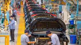 Các thương hiệu ôtô quốc tế mất dần chỗ đứng tại thị trường Trung Quốc