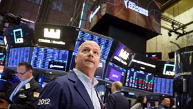 Trong lúc chờ thông tin từ Fed, chứng khoán Mỹ tranh thủ vượt đỉnh lịch sử