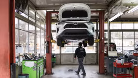 Người tiêu dùng Mỹ “choáng” khi phí mua bảo hiểm ô tô tăng phi mã