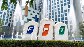 Cổ đông FPT sắp “bỏ túi” 1.200 tỷ đồng cổ tức tiền mặt và hàng trăm triệu cổ phiếu