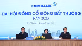 Đại hội đồng cổ đông bất thường tại ngân hàng Eximbank