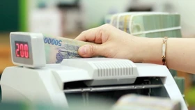 Top 10 ngân hàng có lượng tiền mặt, tiền đem đi gửi lớn nhất nửa đầu 2023