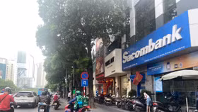 Nhiều chủ kinh doanh trả mặt bằng cho thuê