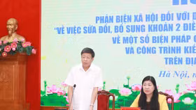 Ông Dương Đức Tuấn, Phó Chủ tịch UBND thành phố Hà Nội phát biểu tại hội nghị