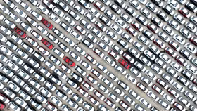 Trung Quốc khó có thể giải quyết tận gốc vấn đề nếu không cải cách cơ chế khuyến khích sản xuất. 