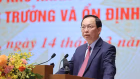 Phó Thống đốc thường trực Ngân hàng Nhà Đào Minh Tú