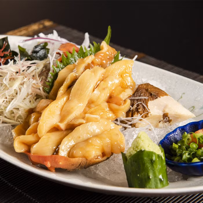 Nghịch lý “càng xấu càng đắt”, sâm biển có giá đến 68 triệu đồng/kg-5