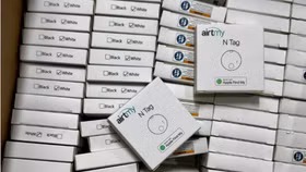 Kiểm tra Công ty BAIYAN, phát hiện hàng chục nghìn thiết bị định vị giả mạo nhãn hiệu Apple
