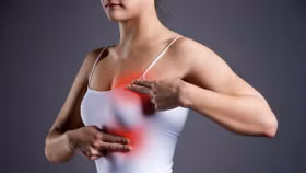 Hướng dẫn tự phát hiện sớm dấu hiệu ung thư vú tại nhà