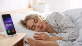 Ngủ ít hay nhiều đều có thể âm thầm phá hủy sức khỏe từ bên trong
