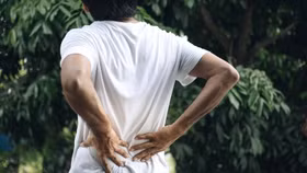 Hết đau lưng dưới nhờ 7 bài tập đơn giản ai cũng làm được