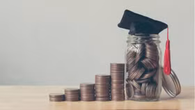 Vợ chồng thu nhập 80 triệu đồng/tháng, nợ ngân hàng 1 tỷ, làm sao cho con du học?