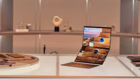 Laptop hai màn hình ASUS Zenbook DUO mở đặt trước tại Việt Nam