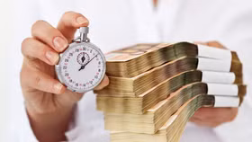  Người phụ nữ 35 tuổi gồng mình suốt 5 năm để trả nợ vì “tận hưởng tuổi trẻ”