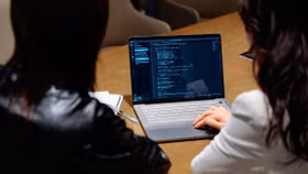 AI bùng nổ, tương lai của lập trình viên có thể không còn nằm ở việc viết code