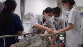 Bộ Y tế ghi nhận nhanh hơn 1.300 ca hỗ trợ y tế trong ngày lễ chính thức dịp Quốc khánh 2/9