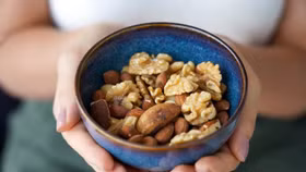 Sức mạnh từ các loại hạt giúp tim khỏe và huyết áp cân bằng