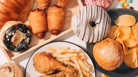 Stress từ... miệng vào: Gia tăng cẳng thẳng vì những món ăn quen thuộc