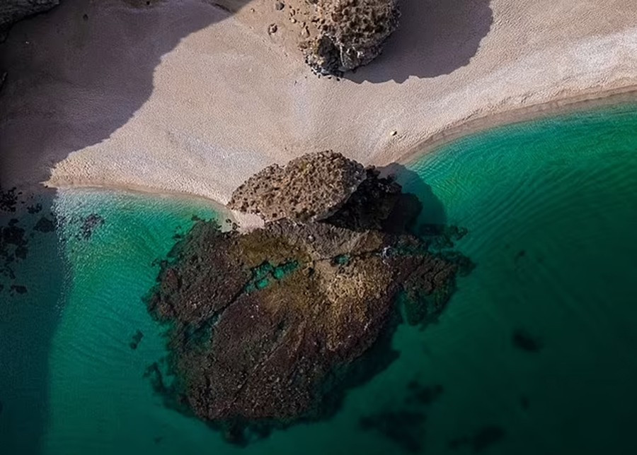 7-playa-de-los-muertos-tay-ban-nha.jpg