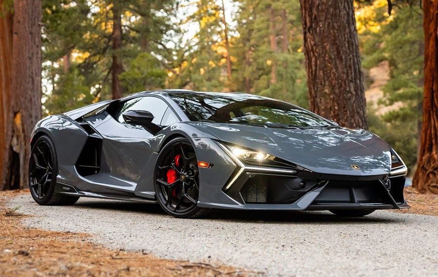 lamborghini-revuelto.jpg