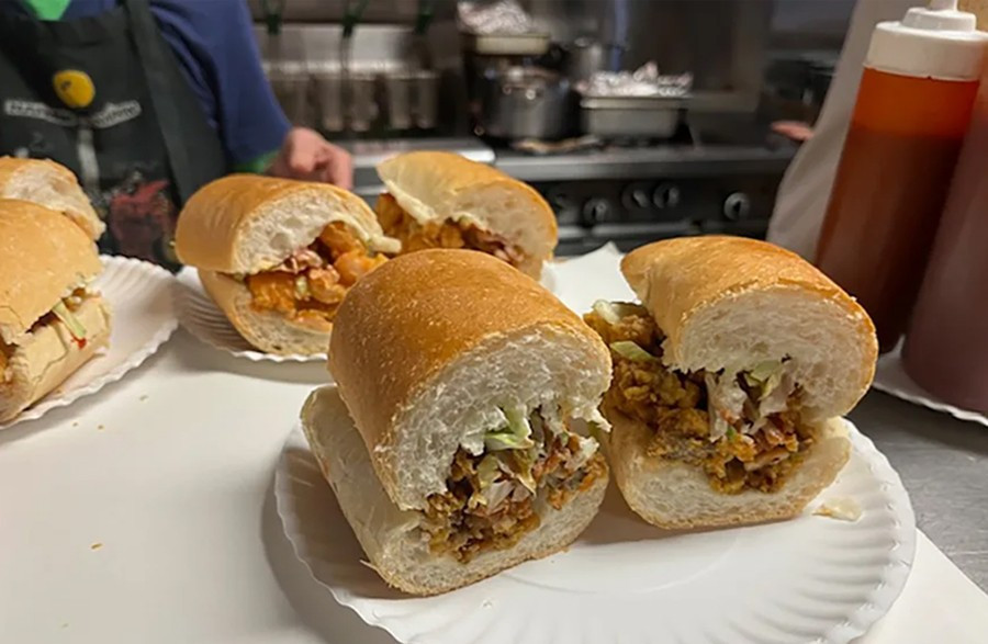 anh-9-po-boy.jpg