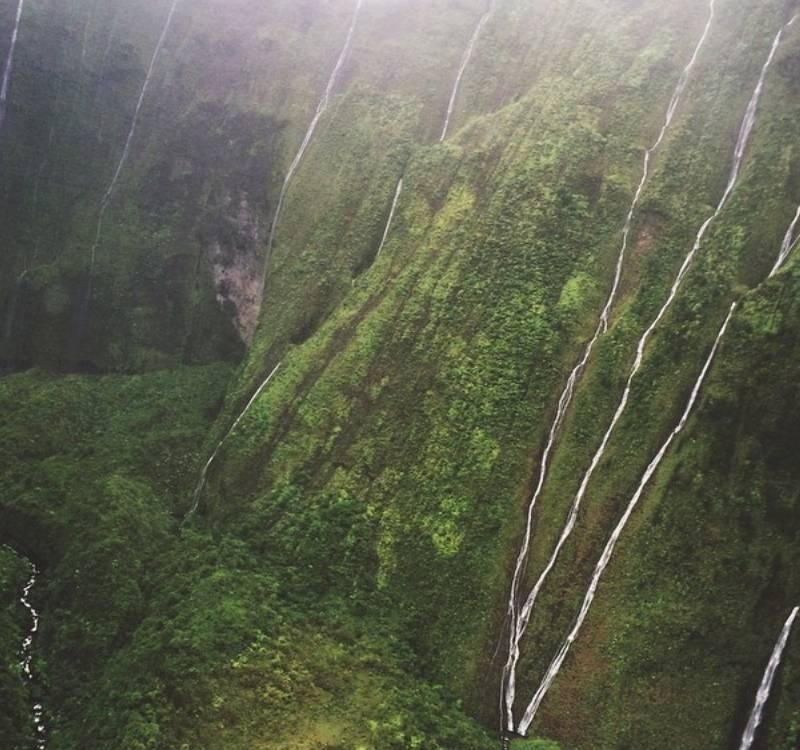 thac-nuoc-waialeale.jpg