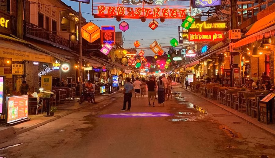 siem-reap-campuchia-pho-di-bo-pub-street.jpg
