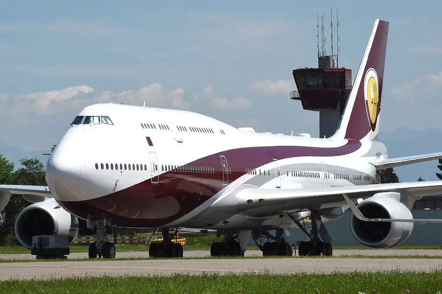 1-boeing-business-jet-747-8.jpg