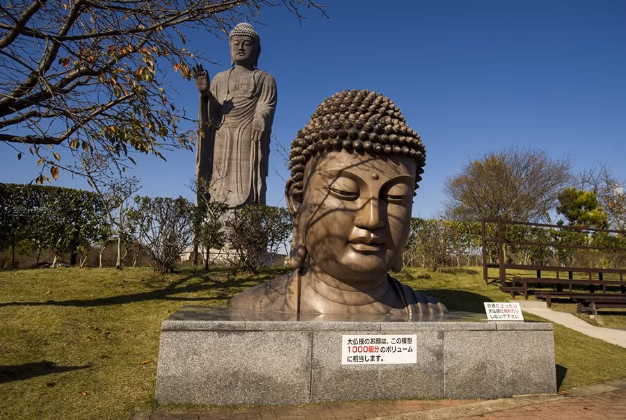 tuong-phat-di-da-ushiku-daibutsu-110m-2.jpg