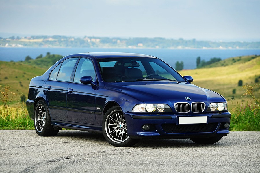 bmw-m5-e39-1998.jpg